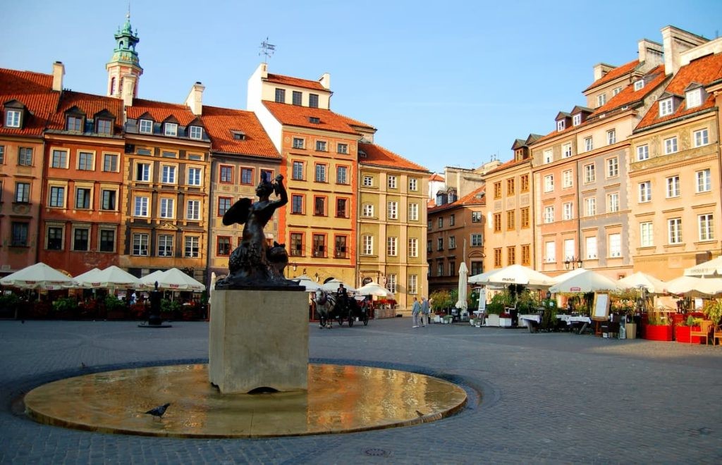 Colorful townhouses in Warsaw’s Old Town Square.