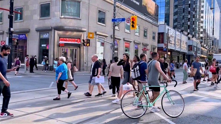 Yonge and Dundas intersection in Toronto